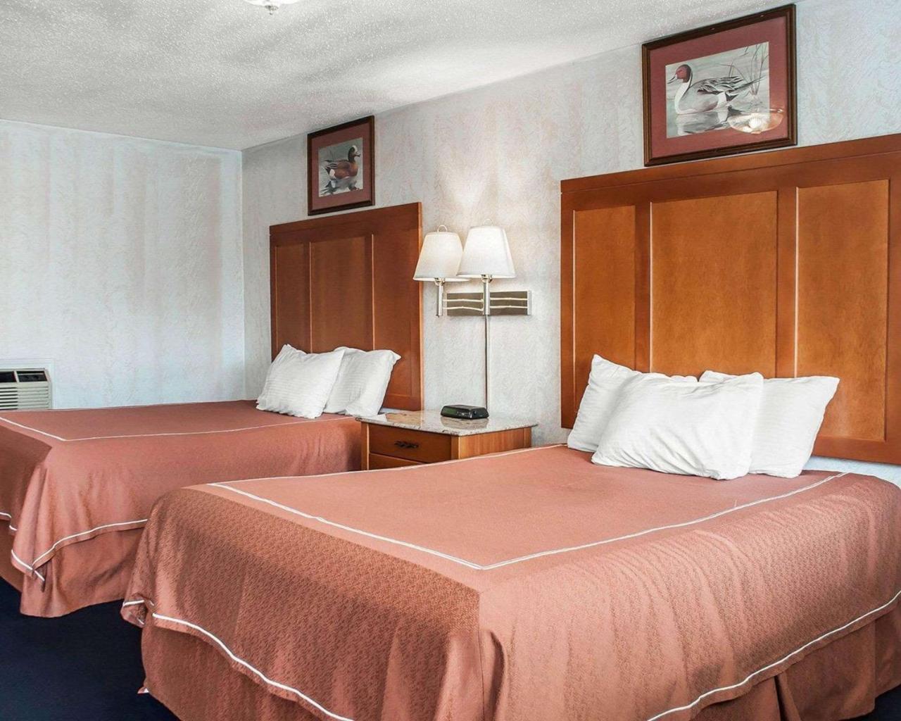 Castle Inn & Suites Niagarafallen Exteriör bild